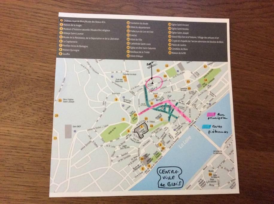 Loire Velo 3 Appartements Moderne Velo Parking 20 Places Velos Centre Ville Historique Blois Exterior photo